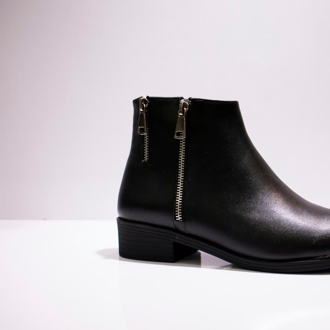 نیم‌بوت نبوک زنانه کلاسیک