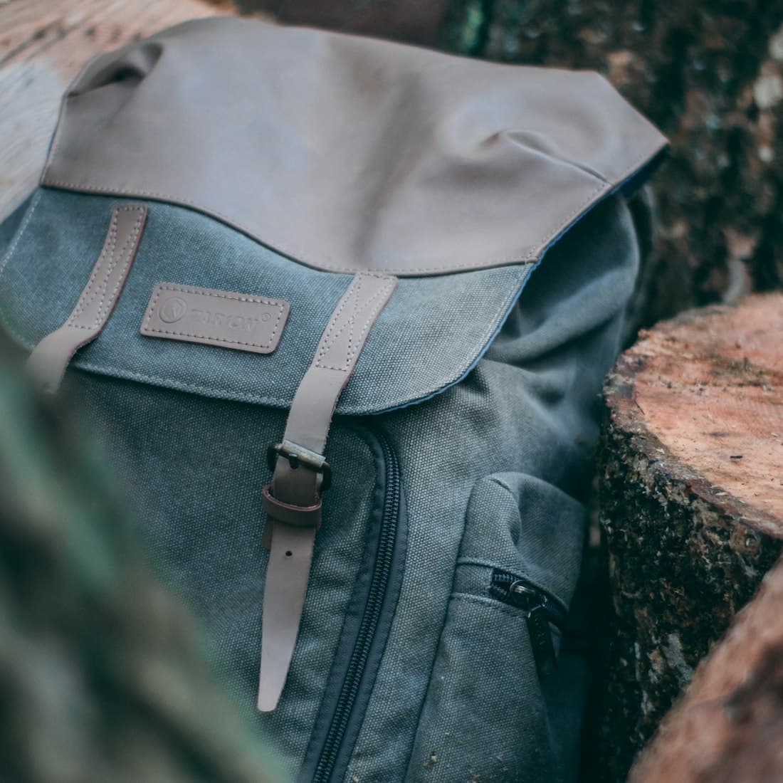 gray and brown backpack